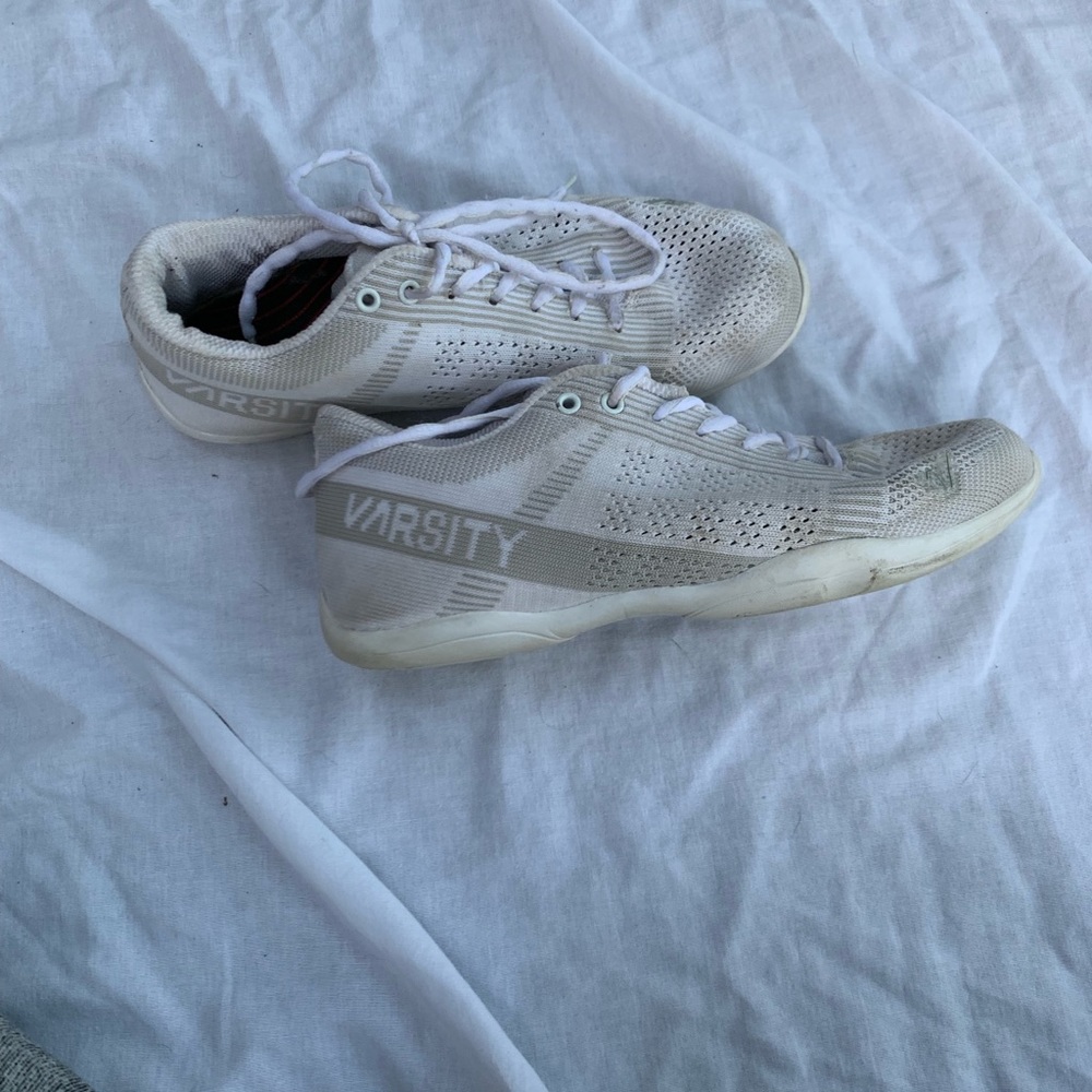 Varsity V-Force Cheer Shoes